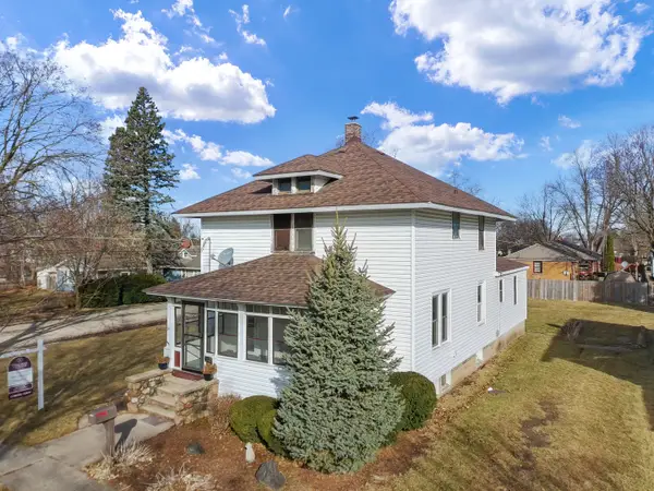 607 W Burbank Street, Harvard, IL 60033