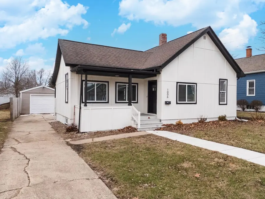 1006 N Morris Avenue, Bloomington, IL 61701 - Image #2