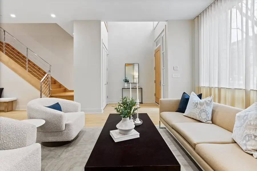 1842 N Wolcott Avenue, Chicago, IL 60622 - Image #3