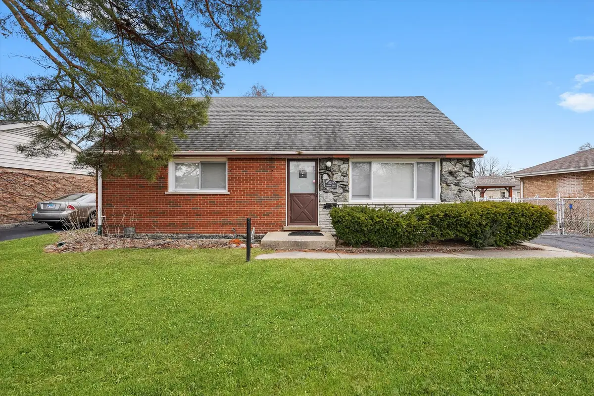 8719 Olympic Drive, Bridgeview, IL 60455 - Image #1