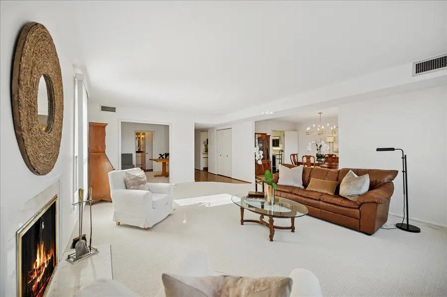 640 Winnetka Mews #405, Winnetka, IL 60093 - #3