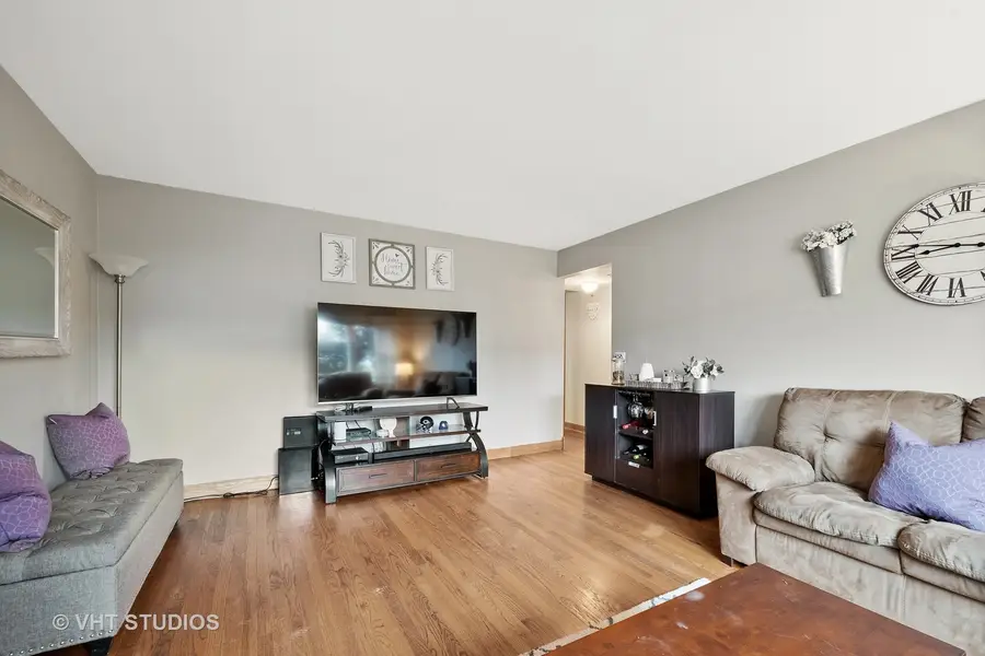 235 W Johnson Street #1B, Palatine, IL 60067 - Image #3