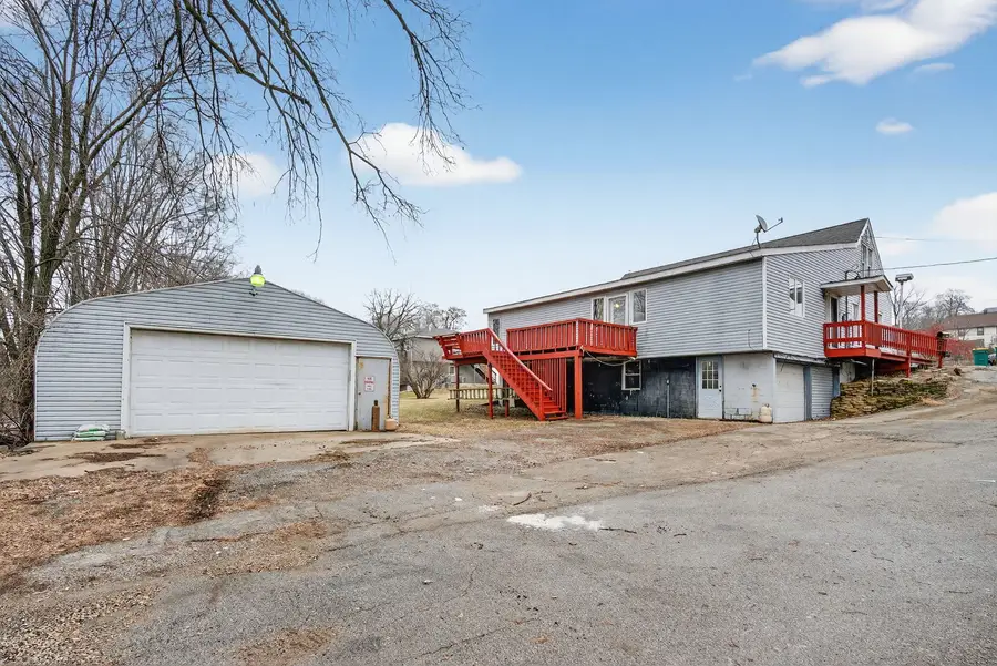 136 W 18th Street, Lockport, IL 60441 - Image #2