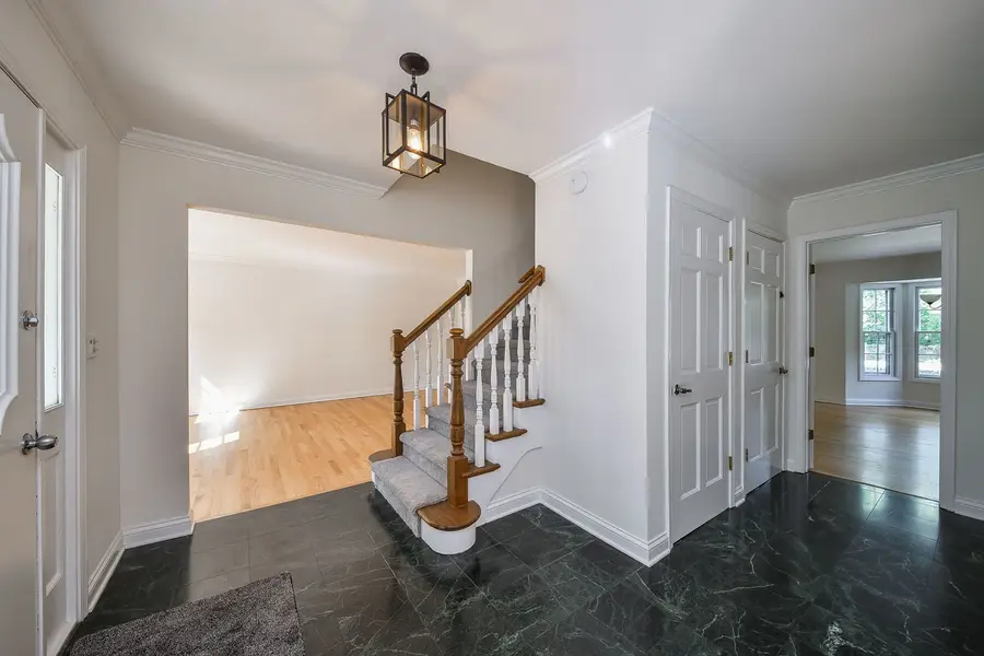 825 Biltmore Court, Naperville, IL 60563 - Image #2