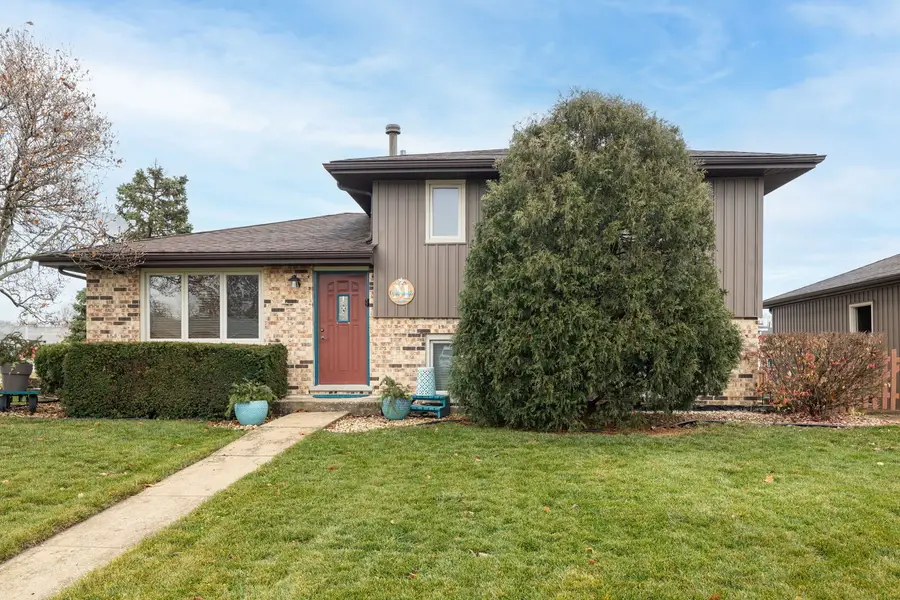 8853 Obrien Drive, Orland Hills, IL 60487 - Image #2