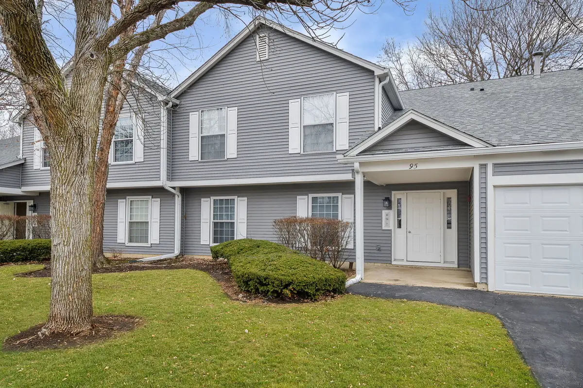 95 Midhurst Court #101B, Naperville, IL 60565 - Image #1