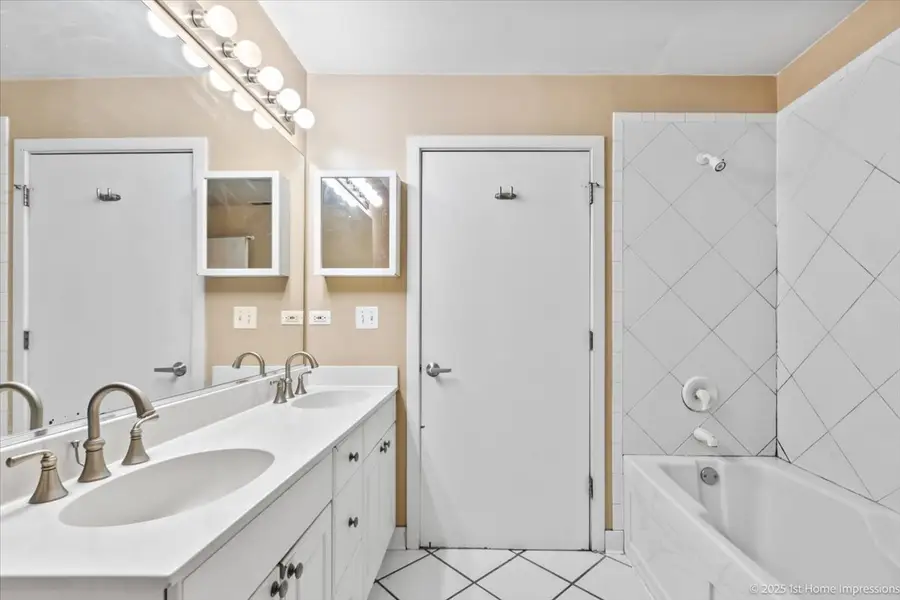 1812 S State Street, Chicago, IL 60616 - Image #3