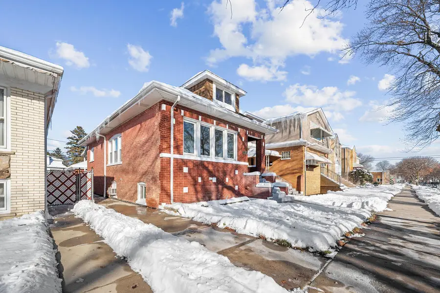 7034 W Wrightwood Avenue, Chicago, IL 60707 - Image #2