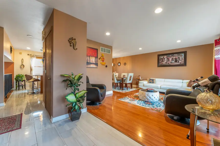 1031 W Shedron Way, Lombard, IL 60148 - Image #3