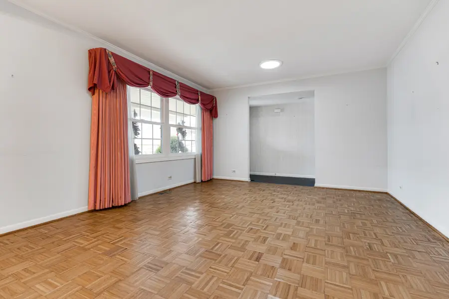 197 Smethwick Road, Elk Grove Village, IL 60007 - Image #2