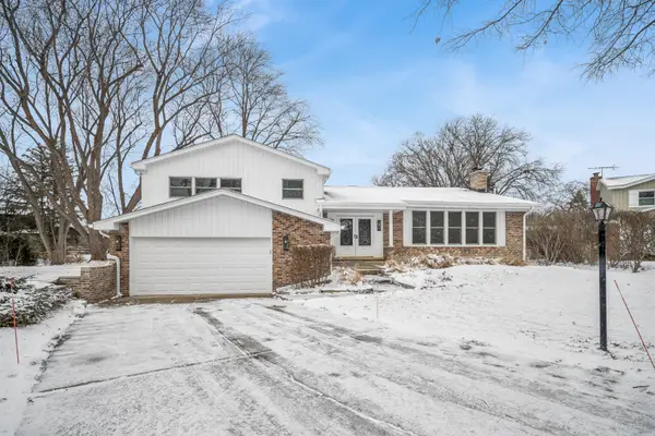 4018 Yorkshire Lane, Northbrook, IL 60062