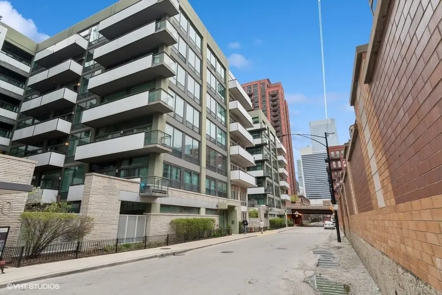 660 W Wayman Street #501, Chicago, IL 60661 - Image #1
