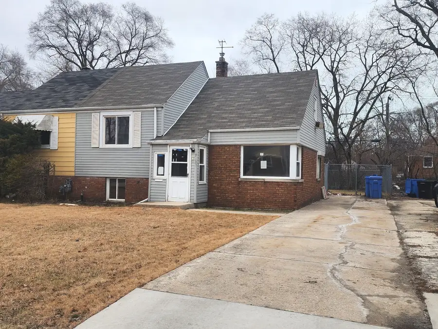 9731 S Brennan Avenue, Chicago, IL 60617 - #2