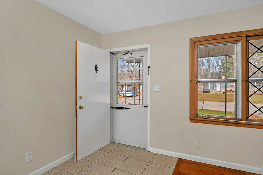 423 Maple Drive, Morris, IL 60450 - Image #3