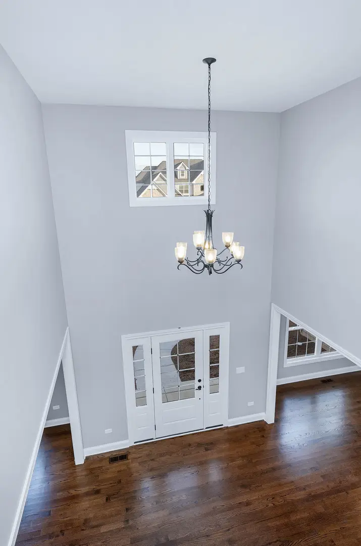 2004 Oldfield Road, Darien, IL 60561 - Image #3