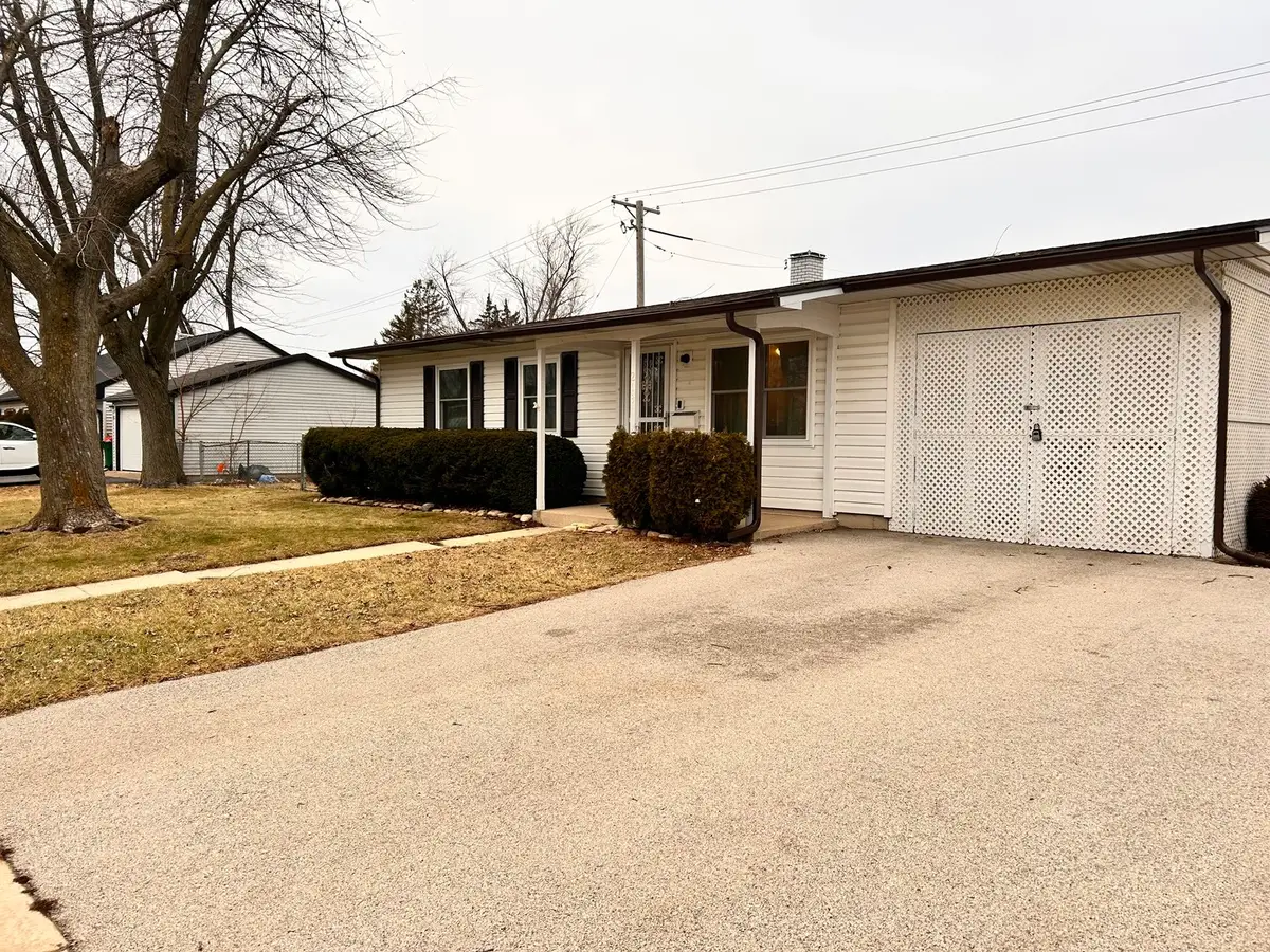 218 Montrose Drive, Romeoville, IL 60446 - Image #1