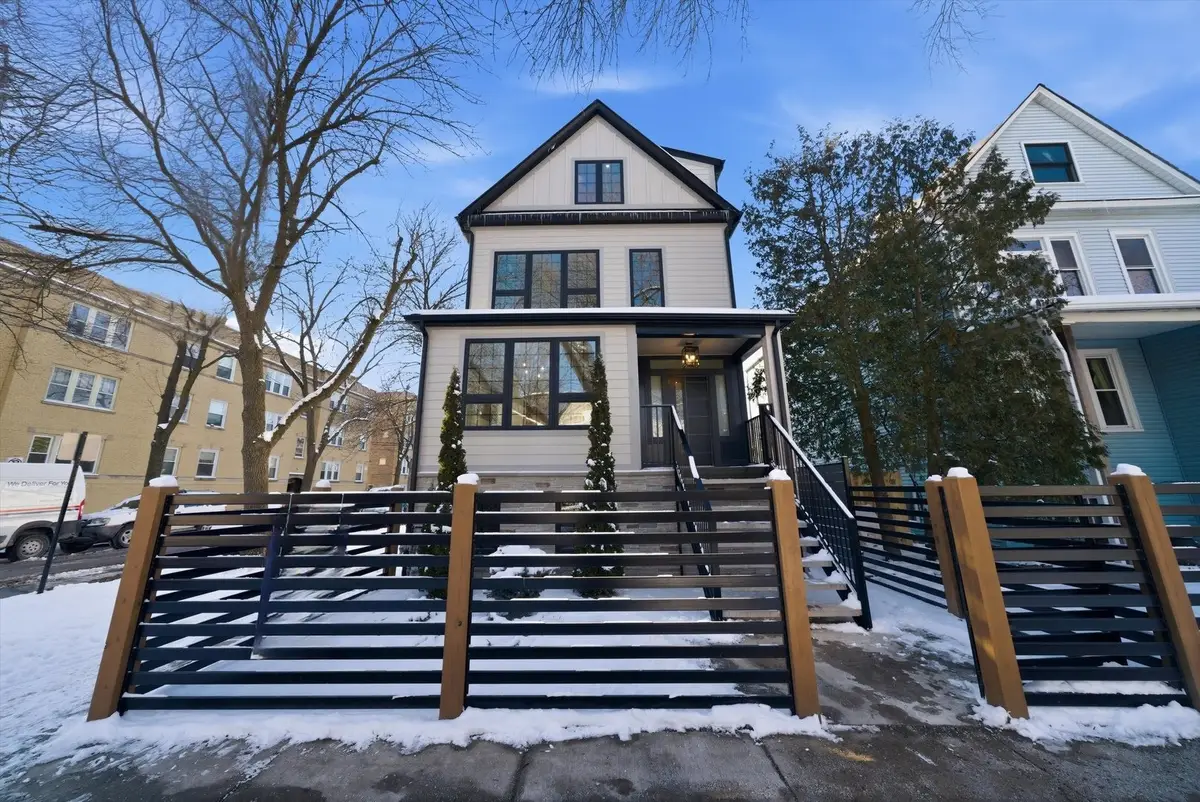 Address Withheld By Seller, Chicago, IL 60625 - Image #1