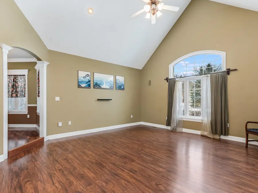 688 Fox Hollow, Dekalb, IL 60115 - Image #3