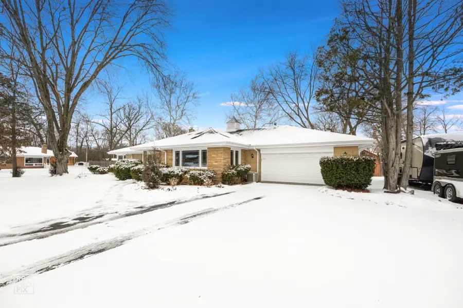 17w120 Woodland Avenue, Bensenville, IL 60106 - #3