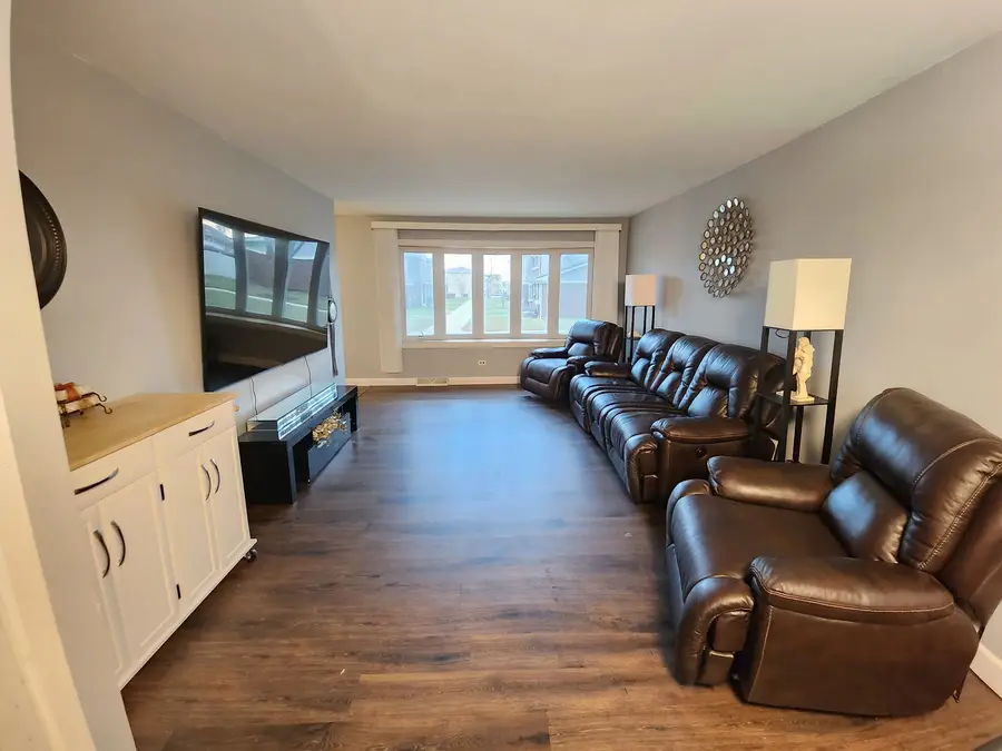 456 Duck Lane, Wood Dale, IL 60191 - Image #3