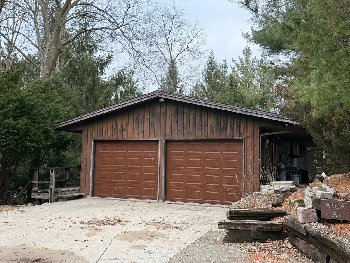 604 Hillandale Court, Morrison, IL 61270 - Image #1