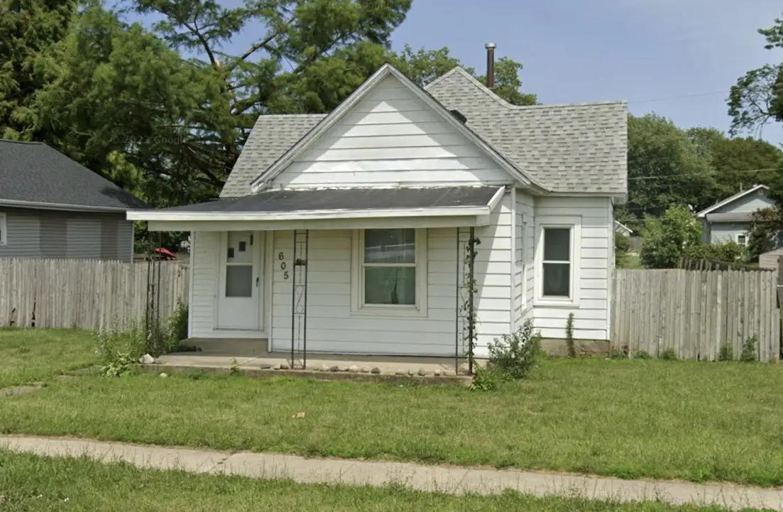 605 S Sycamore Street, Villa Grove, IL 61956 - Image #1