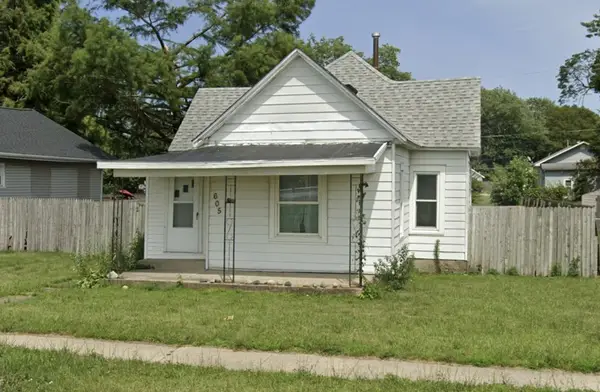 605 S Sycamore Street, Villa Grove, IL 61956