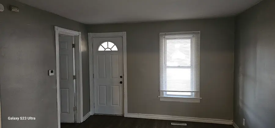 138 N Woodlawn Avenue, Aurora, IL 60506 - Image #2