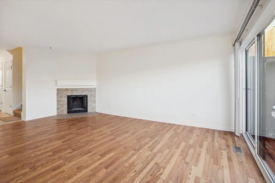 368 Willow Tree Court, Hoffman Estates, IL 60169 - Image #2