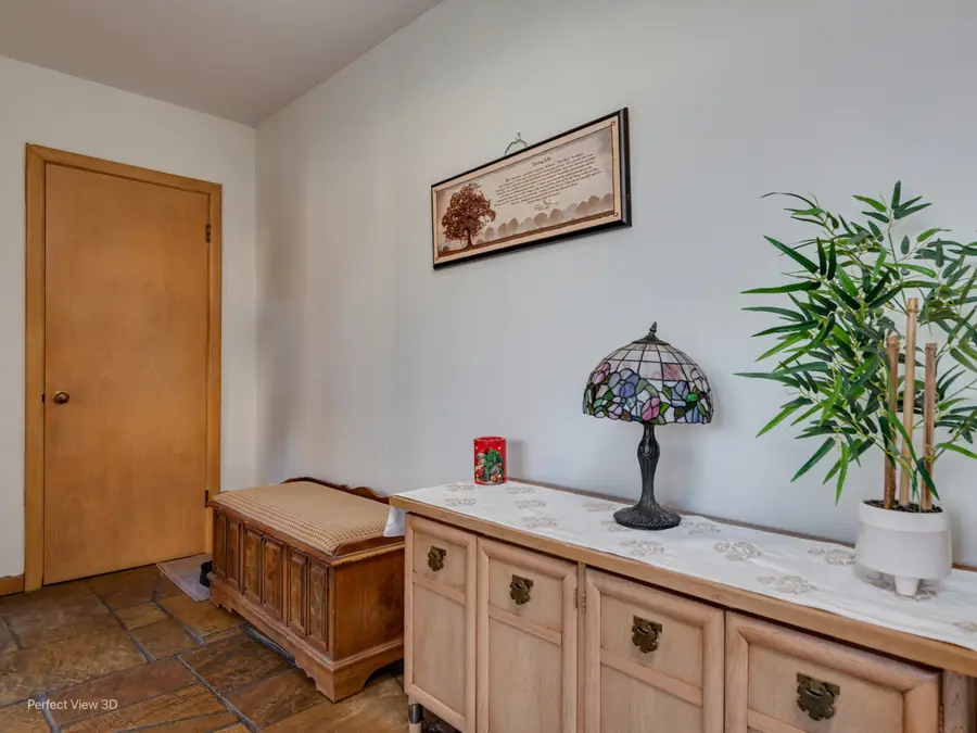 1709 Valley Parkway, Joliet, IL 60433 - Image #2