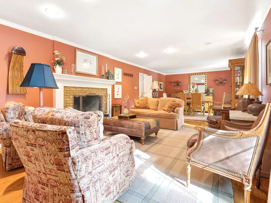 4704 Daniel Drive, Crystal Lake, IL 60014 - Image #3