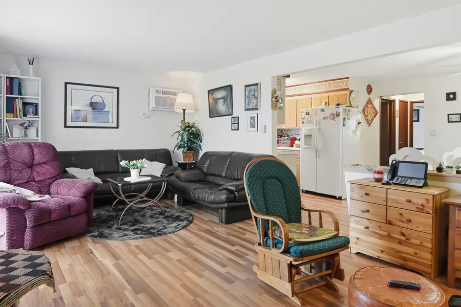 7329 W 85th Place #2A, Bridgeview, IL 60455 - Image #3