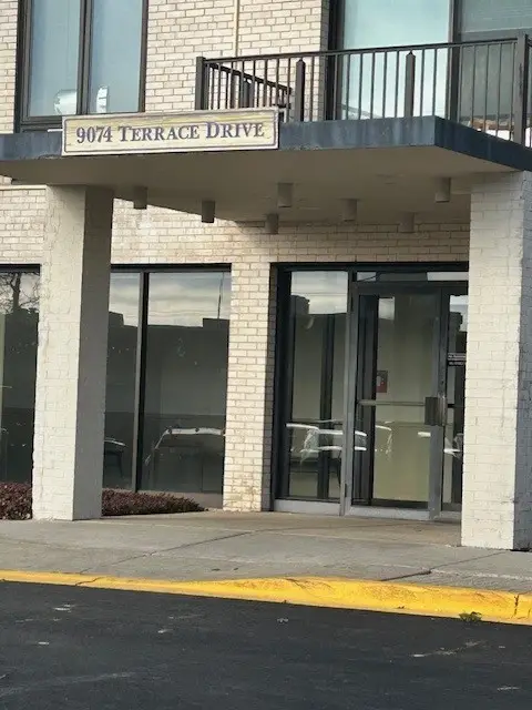 9074 W Terrace Drive #2E, Niles, IL 60714 - Image #2