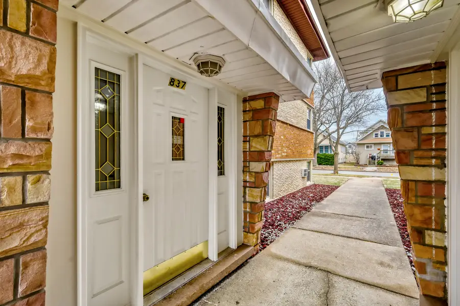 837 Lathrop Avenue #2E, Forest Park, IL 60130 - Image #2