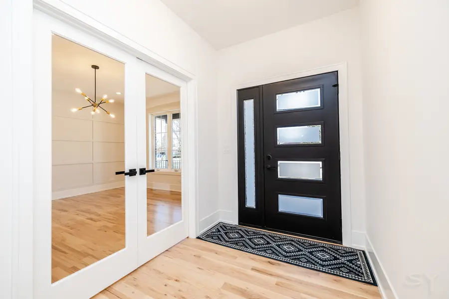 9645 S 78th Court, Hickory Hills, IL 60457 - Image #2