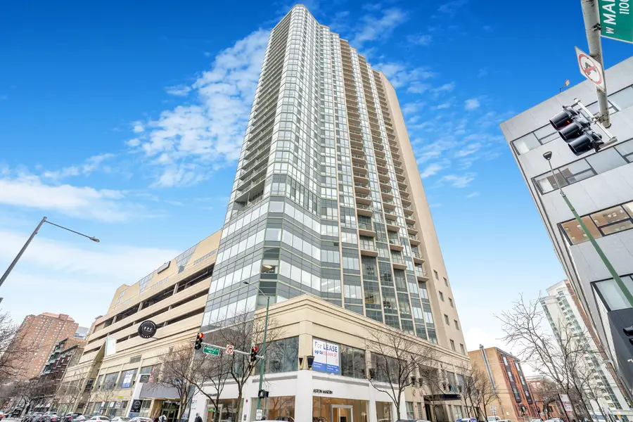 111 W Maple Street #1809, Chicago, IL 60610 - Image #2