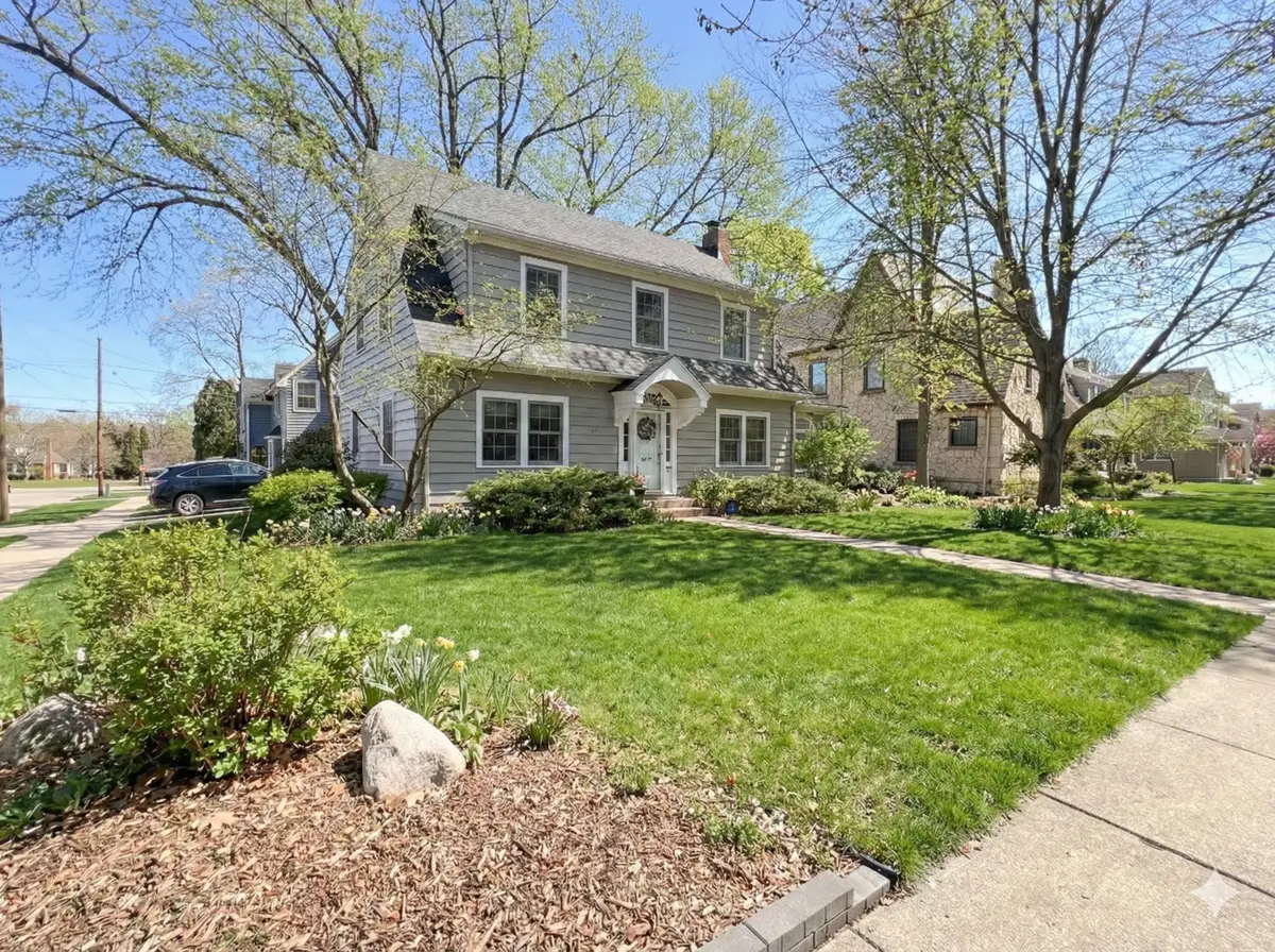 2037 Clinton Street, Rockford, IL 61103 - Image #1