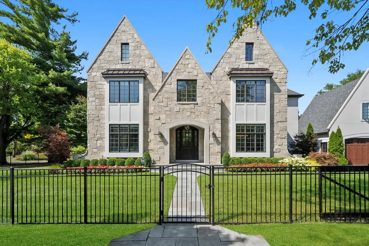 330 Brookside Lane, Glencoe, IL 60022 - #1