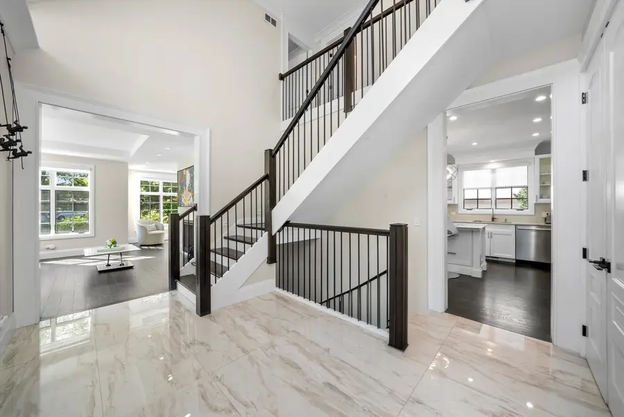 330 Brookside Lane, Glencoe, IL 60022 - #2