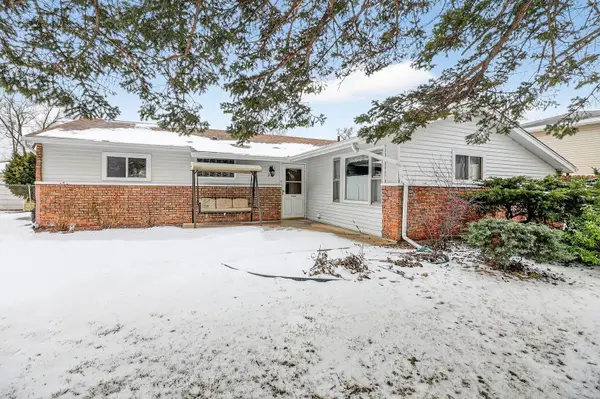 212 Glengary Drive, Bolingbrook, IL 60440