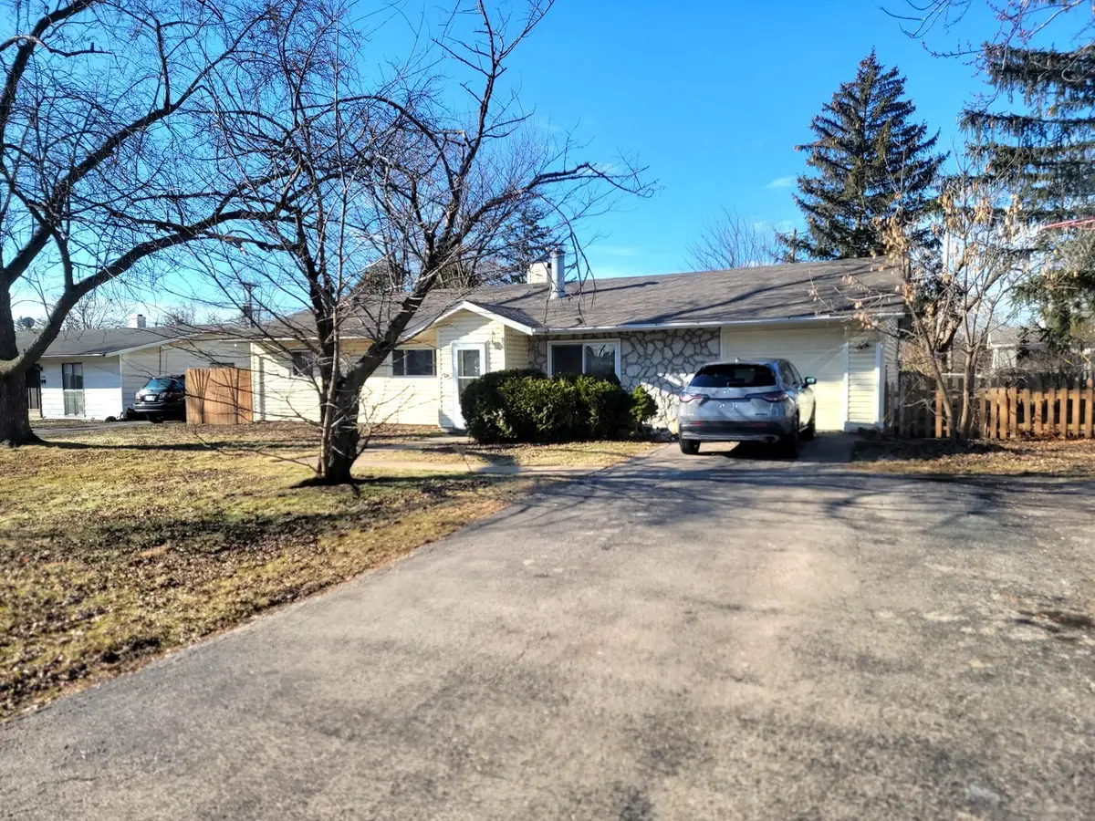 524 Hazelwood Lane, Glenview, IL 60025 - Image #1