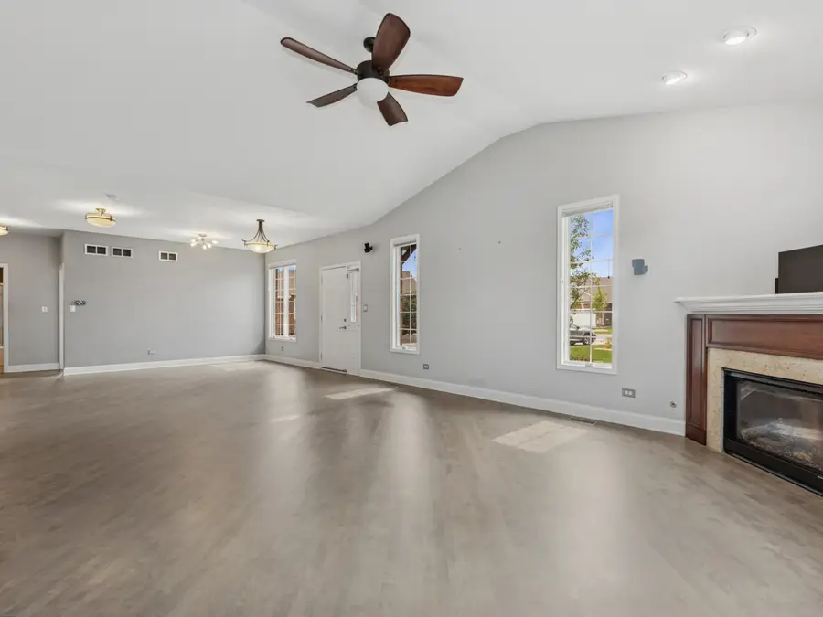 13828 W Crescenzo Drive, Manhattan, IL 60442 - Image #2