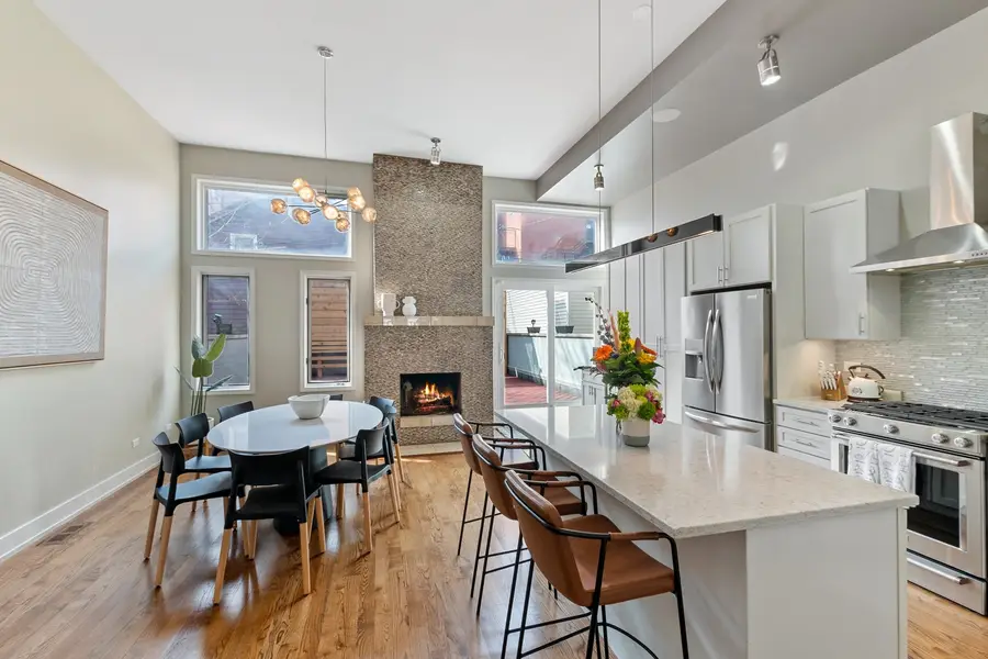 1527 W Pearson Street, Chicago, IL 60642 - #2