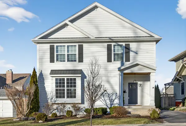 844 Hillside Avenue, Glen Ellyn, IL 60137