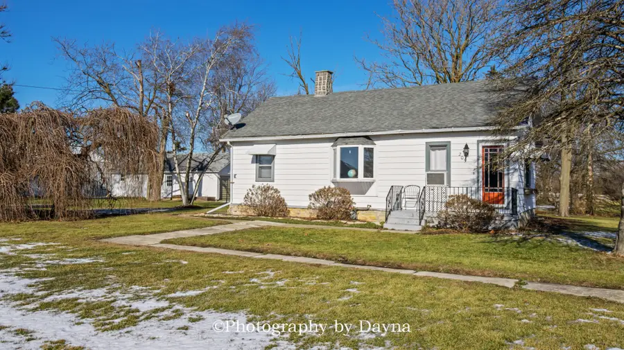209 E Lafayette Street, Ashkum, IL 60911 - Image #2