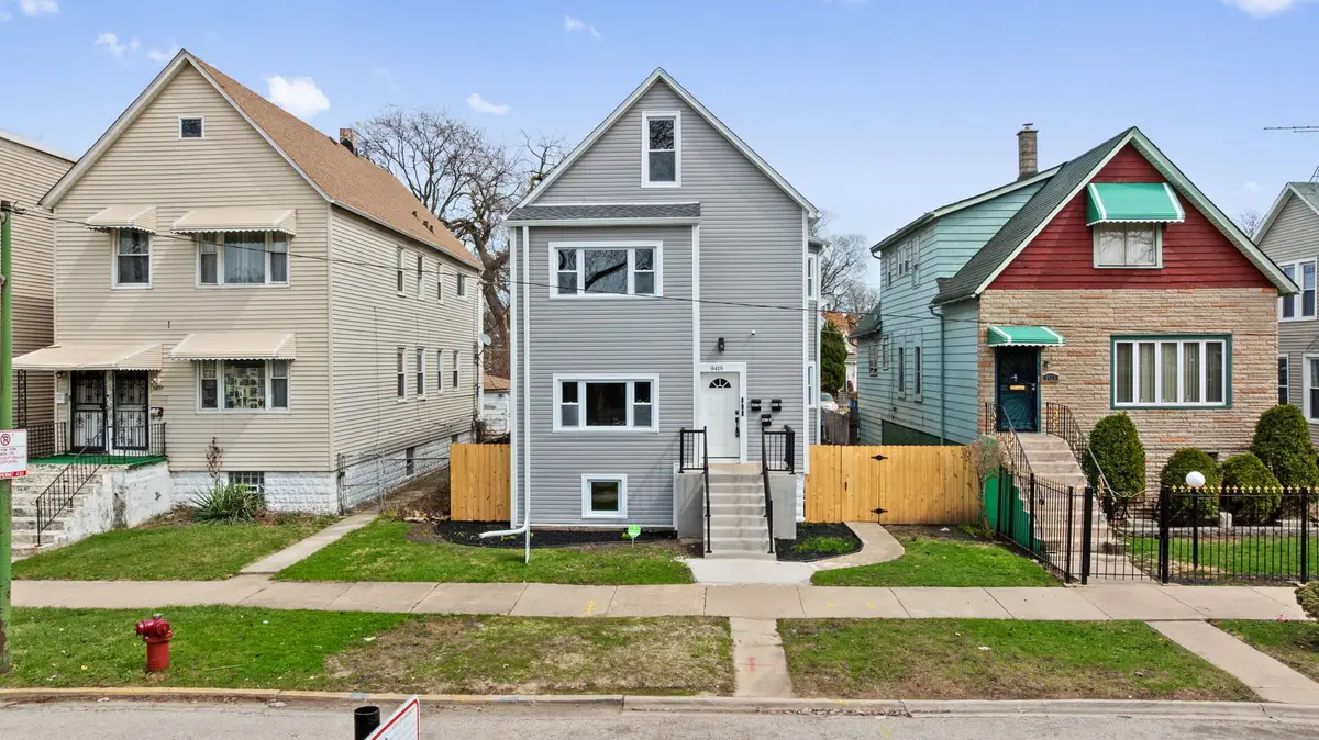 9419 S Saint Lawrence Avenue, Chicago, IL 60619 - Image #1