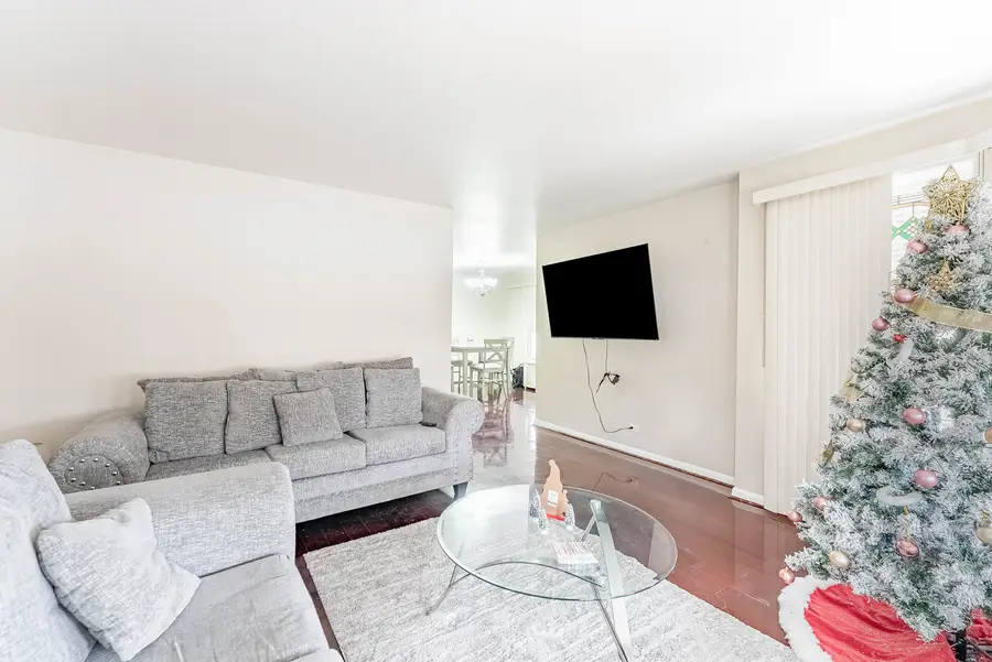 2535 Oak Park Avenue, Berwyn, IL 60402 - Image #3