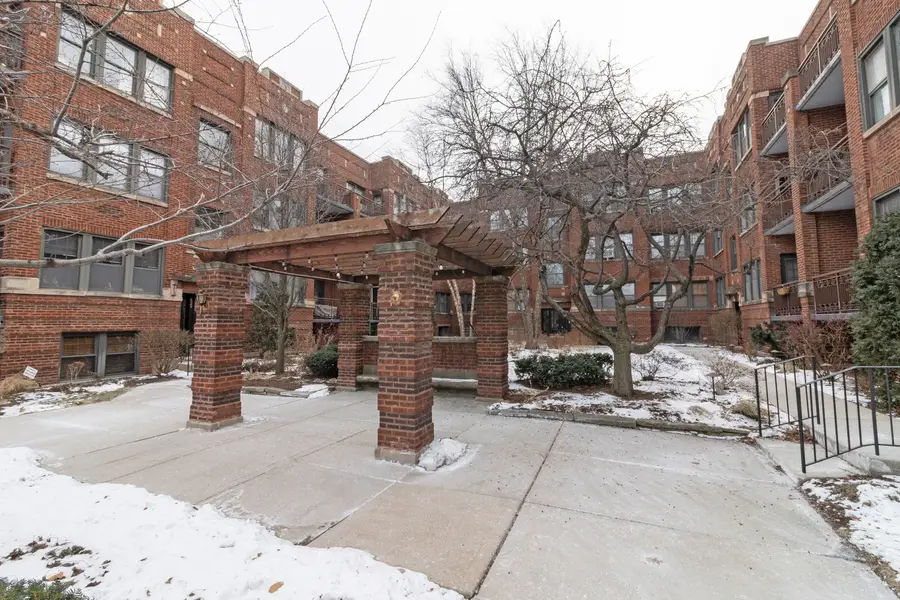 643 Garfield Street #3, Oak Park, IL 60304 - Image #3