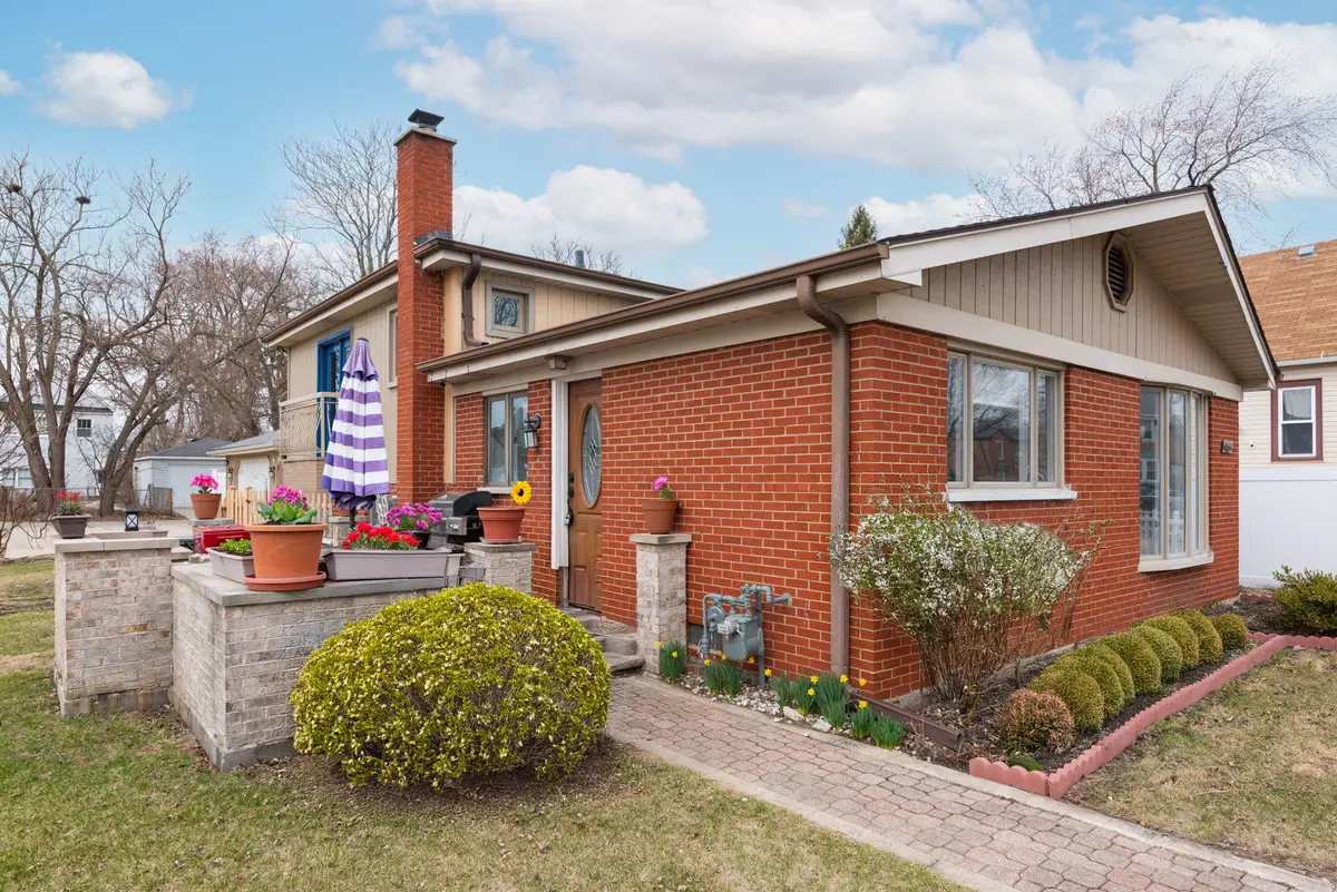 1864 Illinois Street, Des Plaines, IL 60018 - Image #1