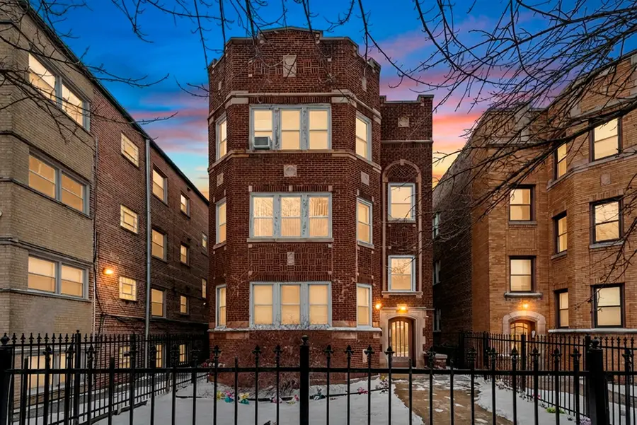 Address Withheld By Seller, Chicago, IL 60649 - #2